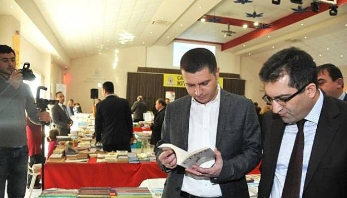  Çan'da 3. düzenlenen kitap fuarı sona erdi