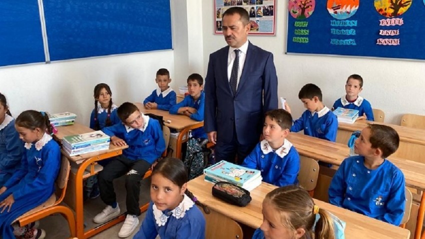 2023-2024 Eğitim Öğretim Yılı Açılışı Töreni Ayvacık Yukarıköy İlkokulunda Yapıldı 
