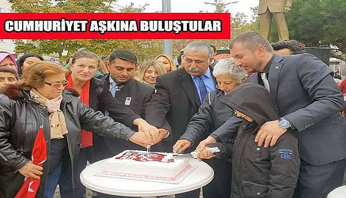 Kepez’de partililer Cumhuriyet aşkına buluştu...