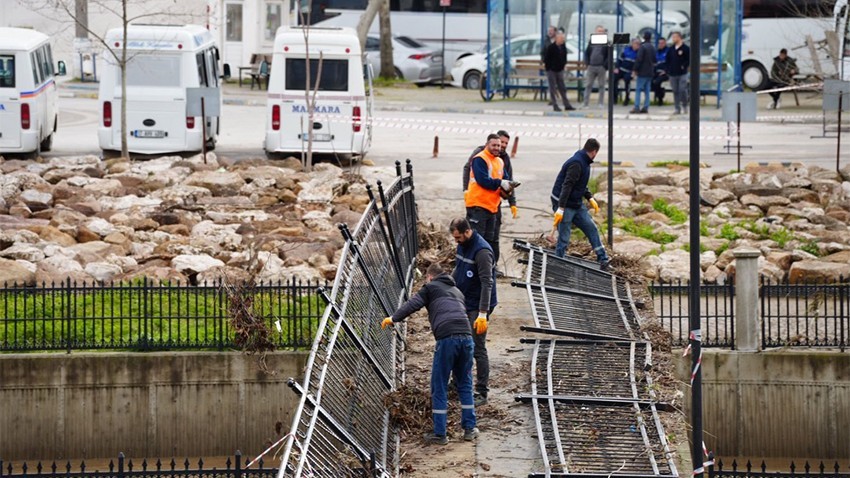 Kocabaş Çayı’nda Taşkın Sonrası Temizlik Çalışmaları Sürüyor