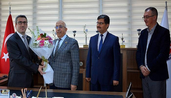 Sağlık Bilimleri Fakültesi Dekanlık Devir Teslim Töreni Gerçekleştirildi