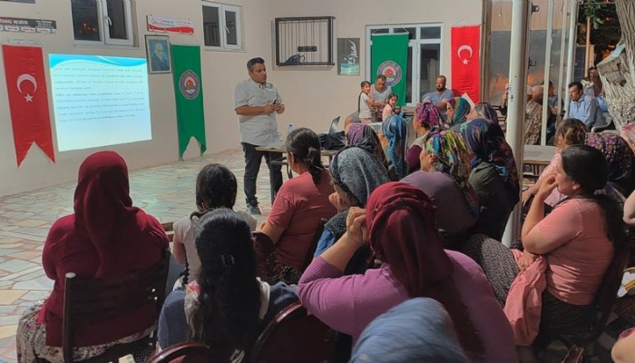 Koşuburnu Köyünde Çiftçilere Brucella ve Korunma Eğitimi Verildi