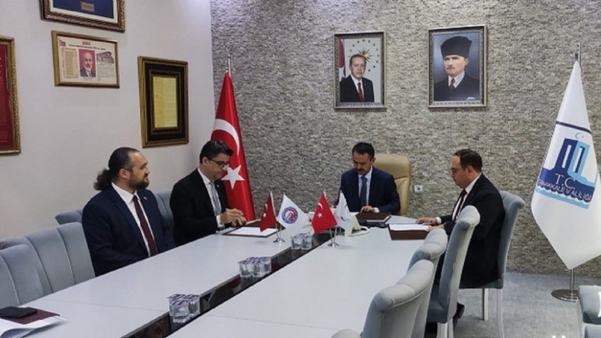Üçüncü Yaş Üniversitesi/Hayat Okulu İş Birliği Protokolü İmzalandı