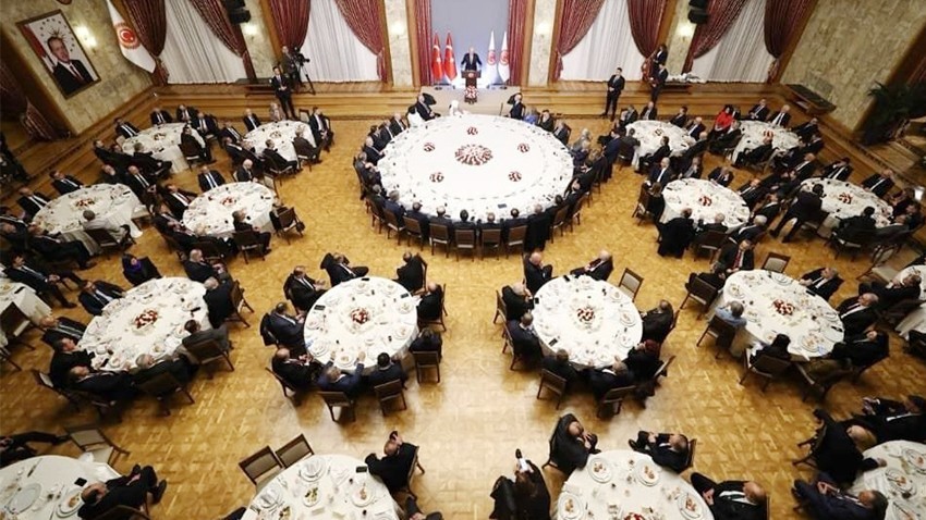 ÇOMÜ Rektörü, TBMM Başkanı Numan Kurtulmuş’un İftar Davetine Katıldı