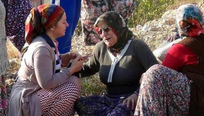 Oğlunun cesedini gören anne sinir krizleri geçirdi