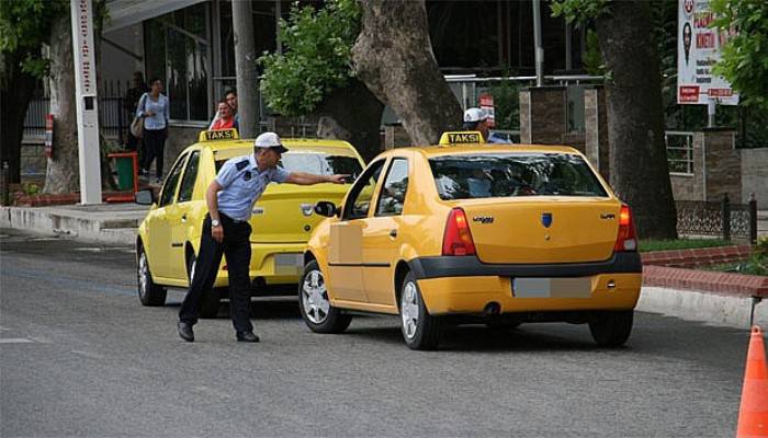  Fahiş ücret alan taksi şoförlerine ceza