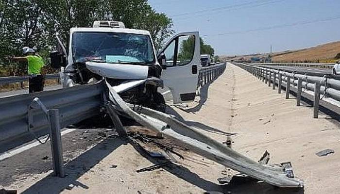 Gelibolu’daki trafik kazasında 2 kişi yaralandı