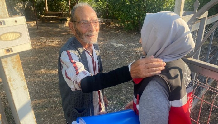 2,1 MİLYAR LİRALIK YAŞLI VE ENGELLİ AYLIKLARI HESAPLARA YATIRILDI