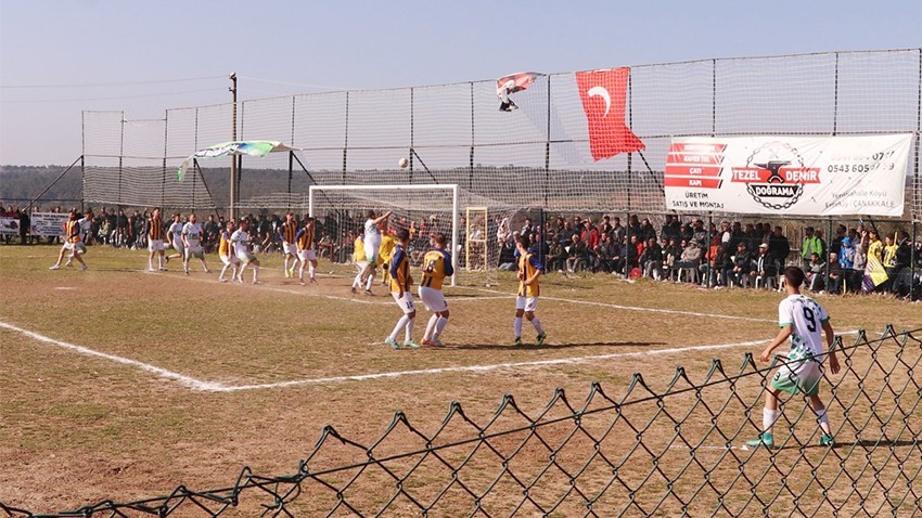 Dümrek, köyler arası turnuvada şampiyonluğa ulaştı