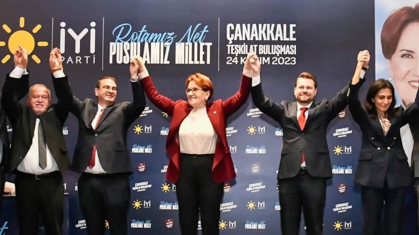 Akşener, Burak Kunt'u Başkan Adayı Olarak İlan Etti (VİDEO)