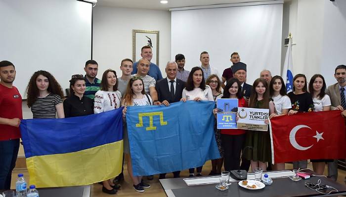 Kırım Tatar ve Ukraynalı Gençlerden Çanakkale Belediyesine Ziyaret