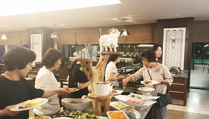 Uzak doğulu turistlerden Kuzey Ege’ye yoğun ilgi