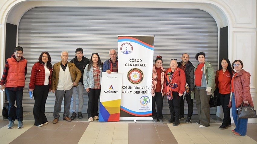 Çanakkale'de otizm farkındalık günü etkinliği düzenlendi