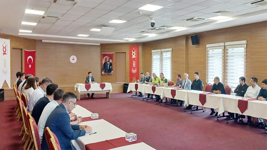 Trafik güvenliği toplantısı kapsamında güvenli sürüş için hep birlikte kampanyası başlatıldı