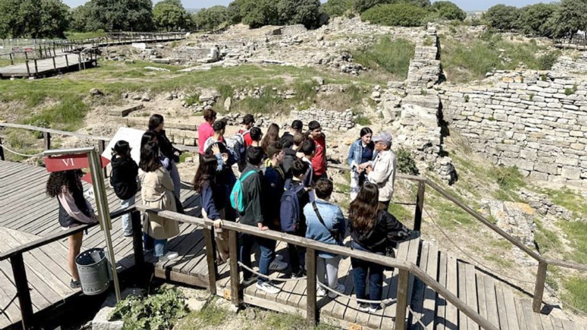 Öğrenciler Bilimi Tiyatro İle Keşfediyor