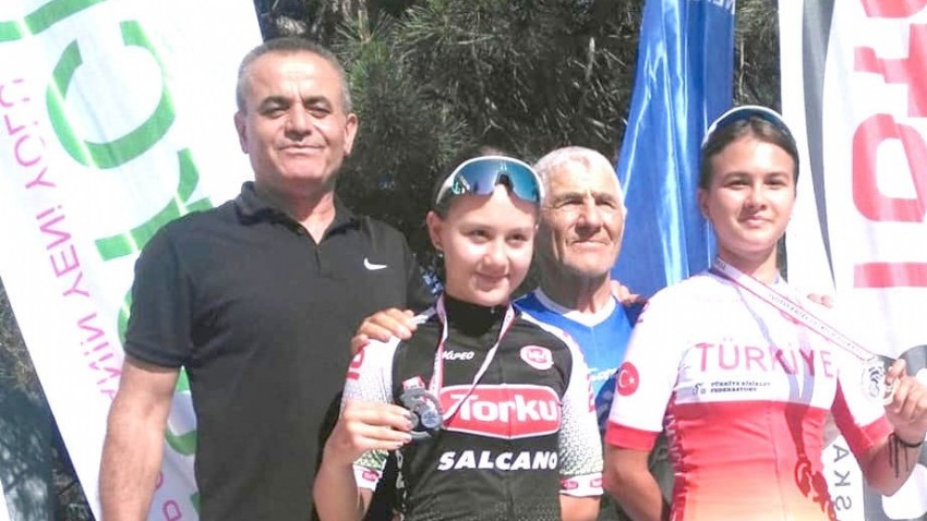 Gelibolu Spor Kulübü Bisiklet Takımı Türkiye Şampiyonu Oldu