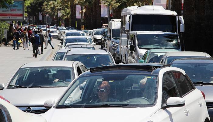  Çanakkale’de tatilci yoğunluğu devam ediyor