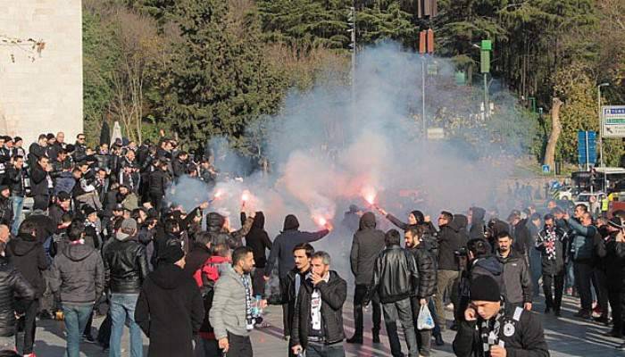  Beşiktaşlı taraftarlar Kadıköy’e hazır