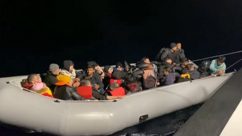 Ayvacık açıklarında 29 kaçak göçmen yakalandı  