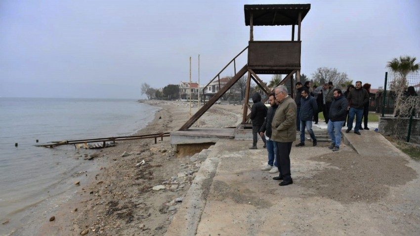 Çanakkale Belediye Başkanı Gökhan, Sahil Düzenlemeleri İçin İncelemelerde Bulundu