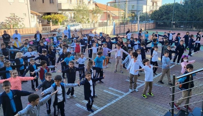 KAMPÜS KOLEJİ GÜNE SABAH SPORU İLE BAŞLIYOR