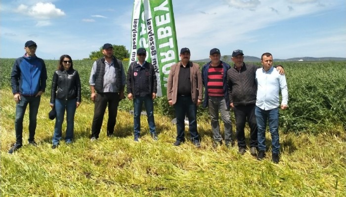 Müdür Atmaca köylerde karınca gibi, durmak bilmiyor