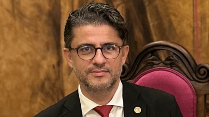 Rektör Prof. Dr. R. Cüneyt Erenoğlu: Öğrencilere 1 tane değil 2'şer, 3'er altın bileziği takmak zorundayız 