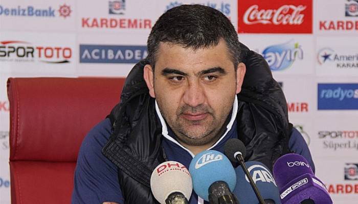 Hakem muhteşem bir maç yönetti