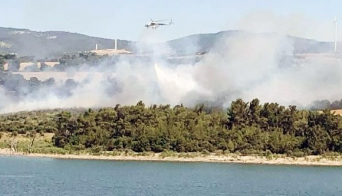 Gölet Kenarında Çıkan Yangın Hızlı Müdahale İle Büyümeden Söndürüldü