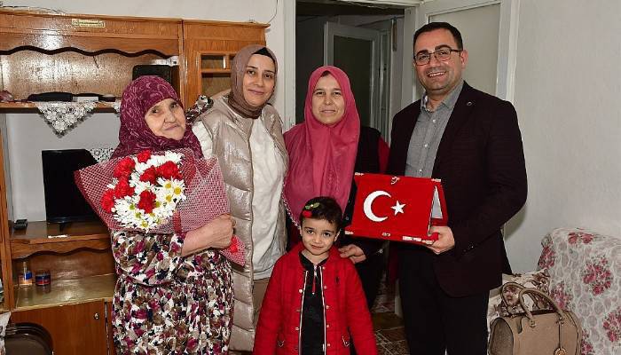 Başkan Erdoğan’dan şehit annelerine ziyaret