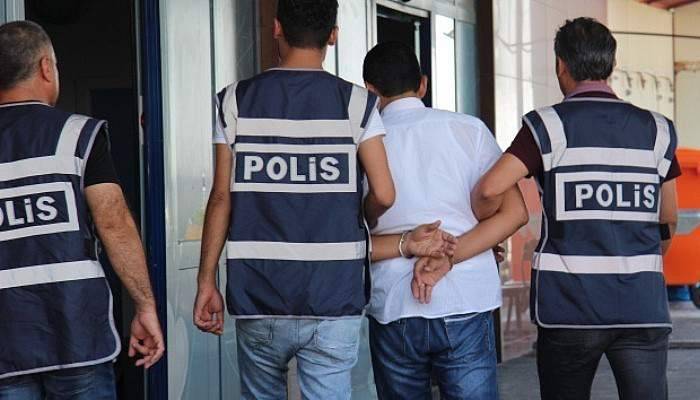 Çaldıran Belediye Eş Başkanı Atabay aranıyor