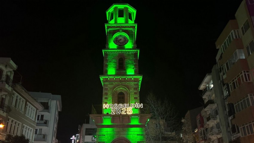Çanakkale’nin simgeleri yeşil ışıkla aydınlatıldı