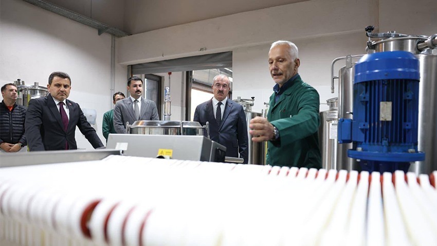 Vali Ömer Toraman’dan Assos Zeytinyağı Fabrikasına Ziyaret