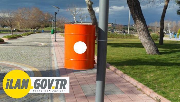 DİREKLERE MONTE EDİLEBİLİR ÇÖP KOVASI ALINACAK