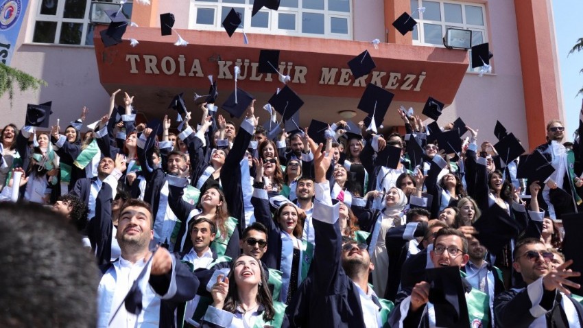 ÇOMÜ Ziraat Fakültesi 25. Dönem Mezunlarını Mezuniyet Töreni İle Uğurladı