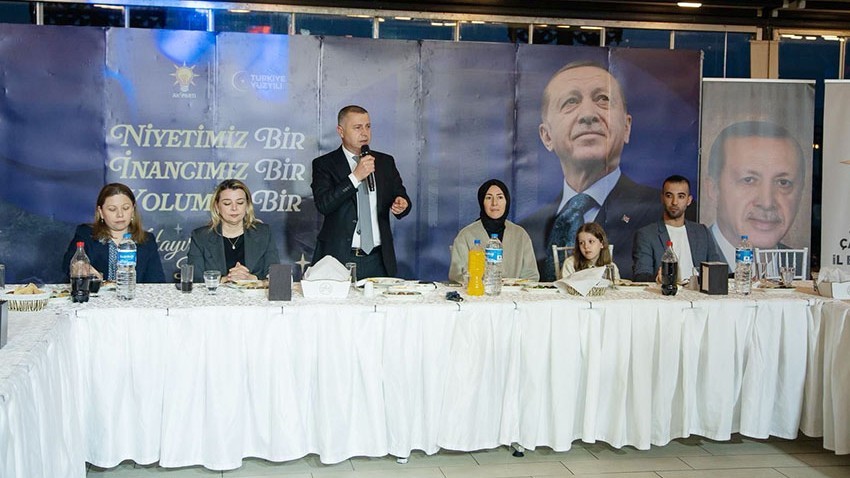 AK Parti Teşkilatı Şehit Yakınları ve Gaziler İftar Programında Bir Araya Geldi