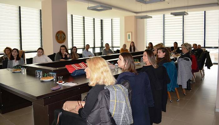 Sosyal Medya İle İşini Büyütmek İsteyen Girişimcilere Eğitim Verildi