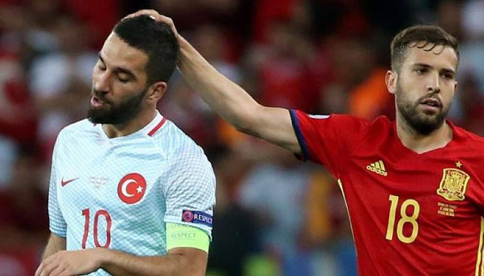 Ümit Karan'dan Arda Turan'a sert eleştiri