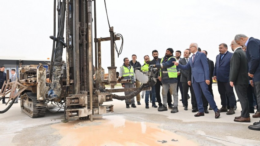 Ulaştırma ve Altyapı Bakanı Uraloğlu: “Hatay Havalimanı’nda Hayat Normale Dönüyor”