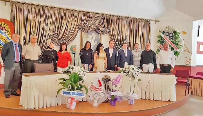 Mutluluklarına ortak oldu 