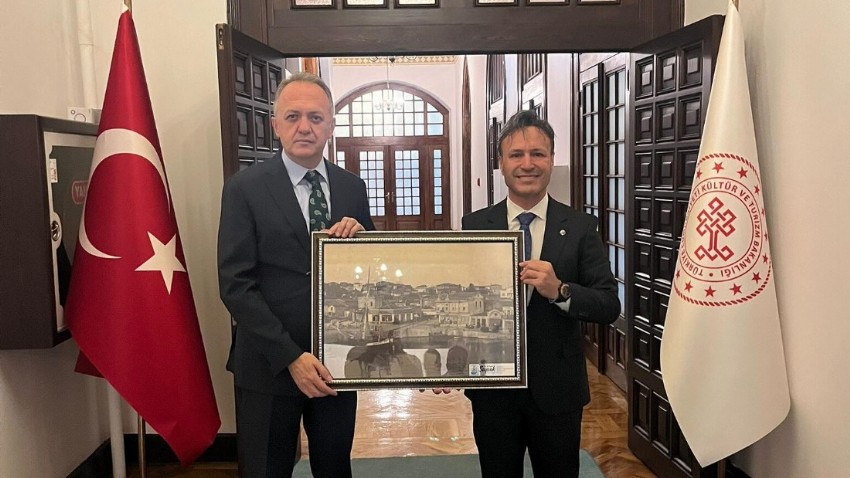 Gelibolu Belediye Başkanı Dr. Kamil Soyuak’ın Ankara Ziyaretleriyle İlçeye Yeni Projeler Getiriyor