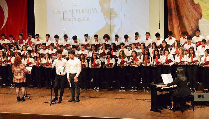 İstiklal Marşı’nın kabulü ve şairi için program düzenlendi