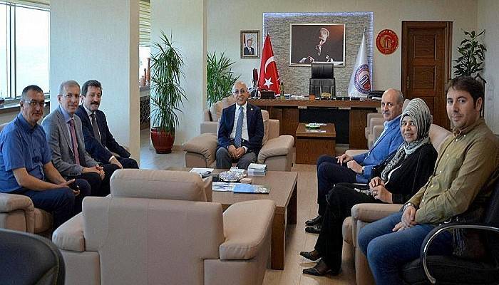 Ak Parti Genel Başkanvekili Prof. Dr. Numan Kurtulmuş Rektör Murat’ı Ziyaret Etti