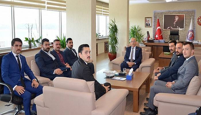 Ülkü Ocakları İl Başkanlığından Rektör Prof. Dr. Sedat Murat’a Ziyaret