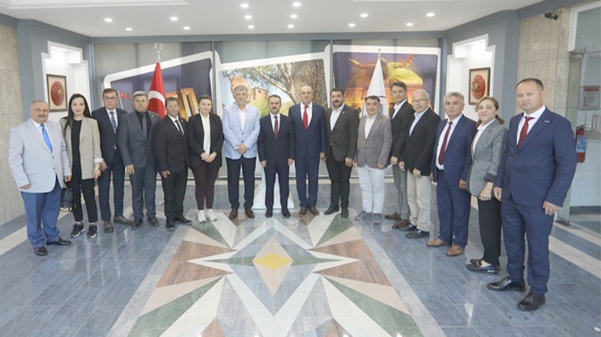İl Genel Meclisi CHP Grubundan Vali Aktaş'a ziyaret