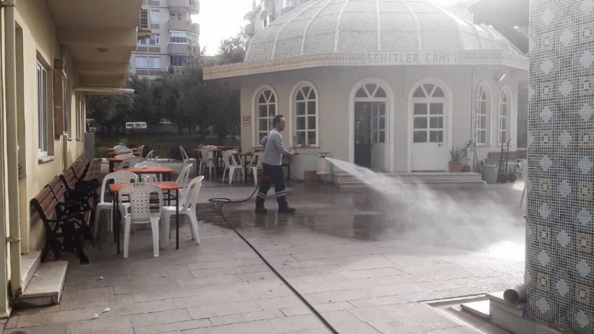 Çanakkale Belediyesi, Ramazan Bayramı Öncesinde Kent Genelinde Temizlik Seferberliği Başlattı