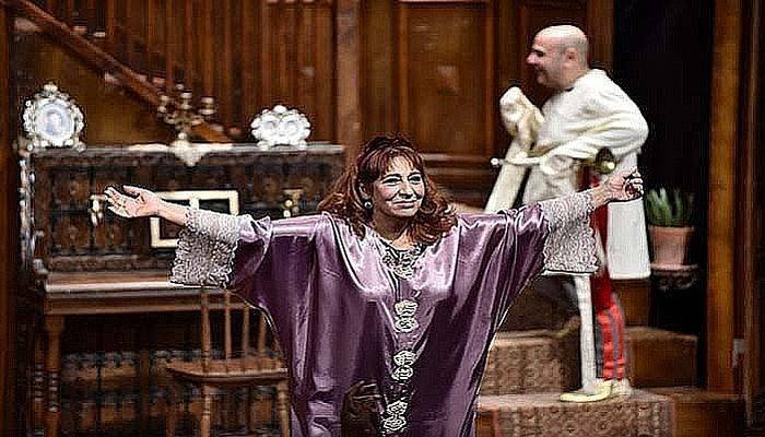 Çanakkalelilerden Ahududu tiyatrosuna Büyük ilgi 