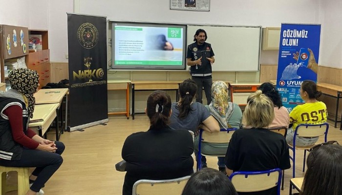 Biga’da 'En İyi Narkotik Polisi Anne' projesi