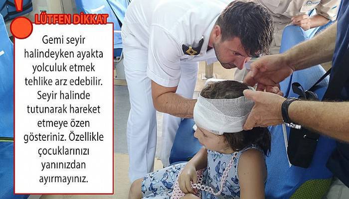 Feribotta düşen çocuğa ilk müdahaleyi gemi adamları yaptı