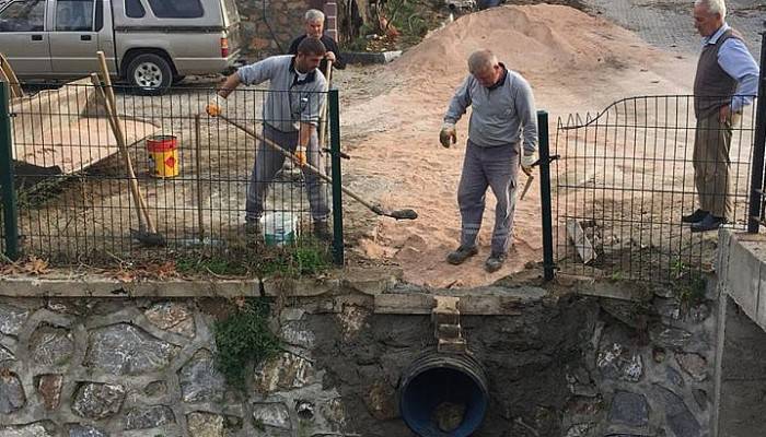 YAĞMUR SUYU HATLARI YENİLENİYOR